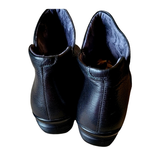 Skechers Black Leather Platform Booties Ankle Boots Size 10 - Picture 4 of 6